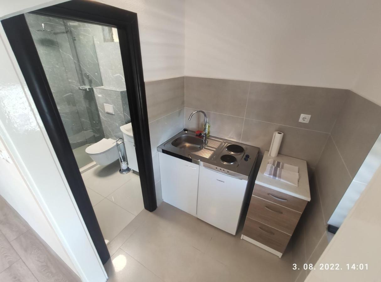 Aqua Apartments Omiš Eksteriør billede