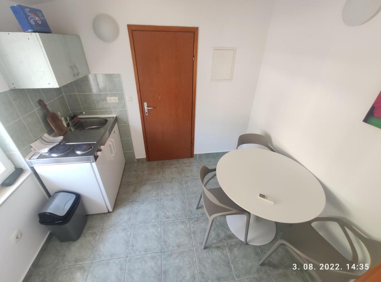Aqua Apartments Omiš Eksteriør billede