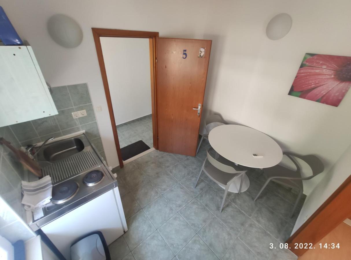 Aqua Apartments Omiš Eksteriør billede