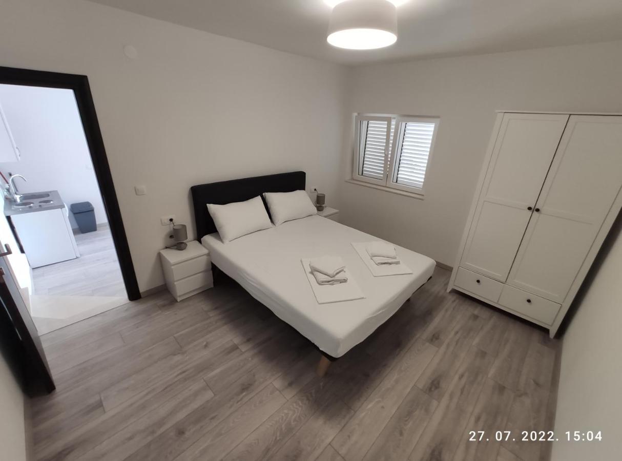 Aqua Apartments Omiš Eksteriør billede