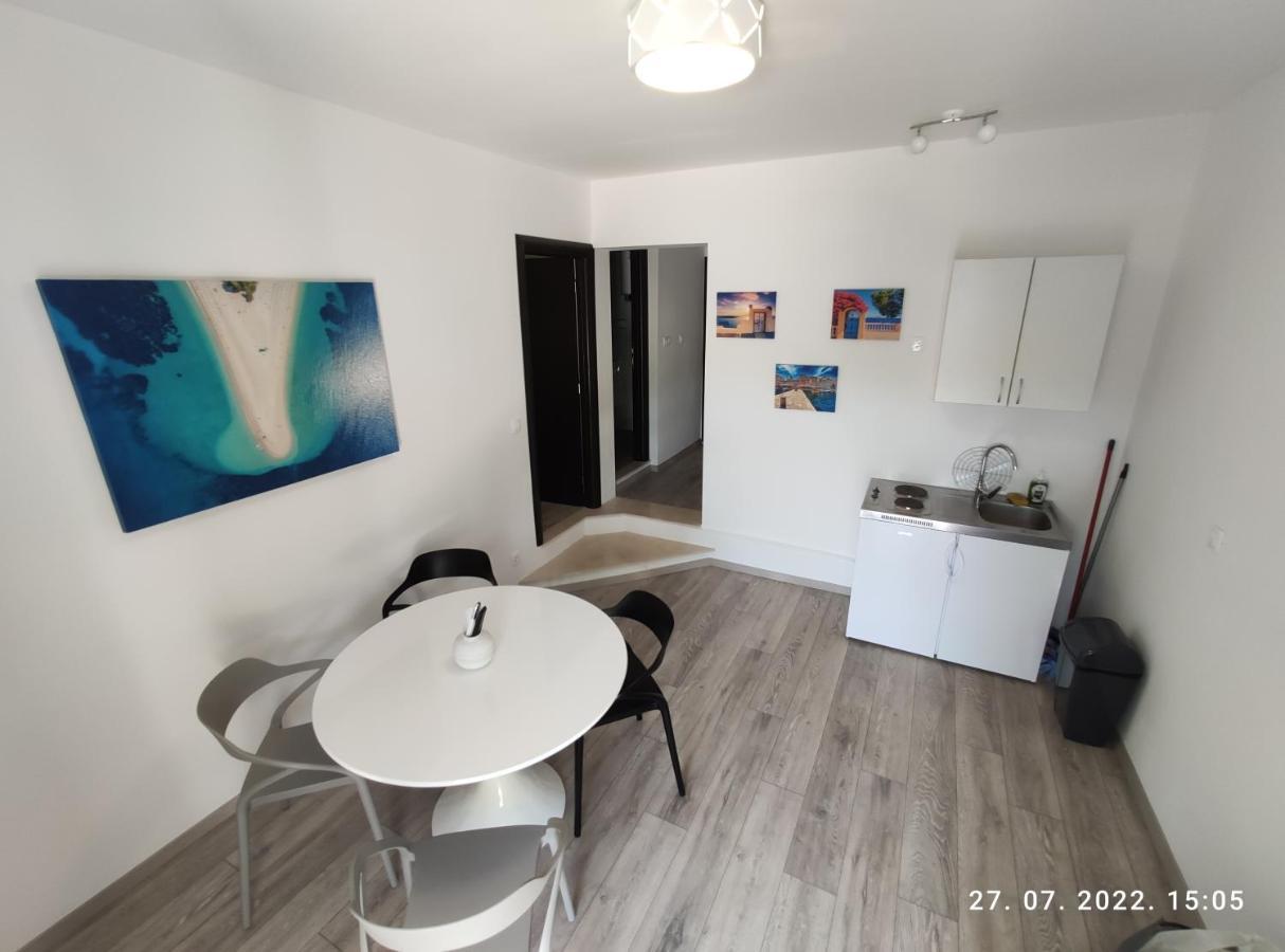 Aqua Apartments Omiš Eksteriør billede