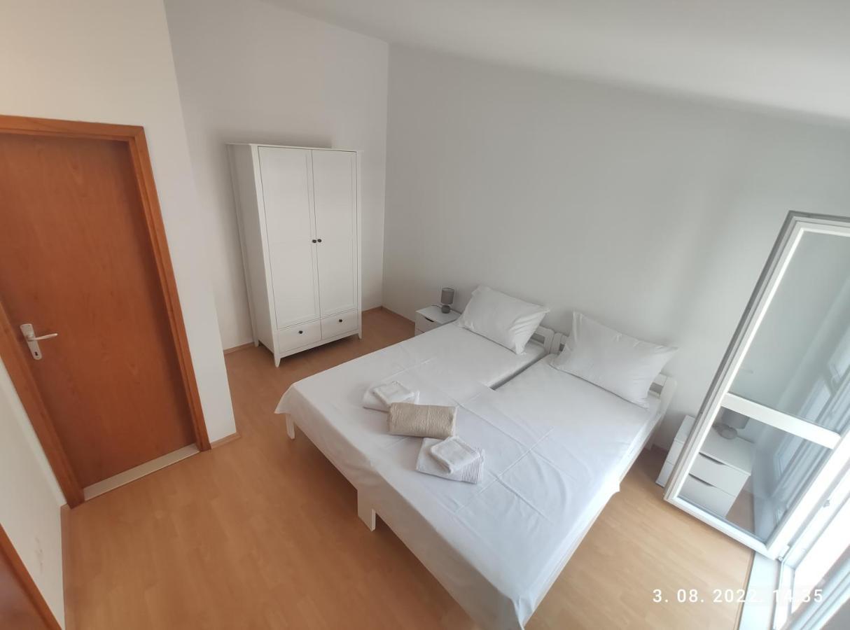 Aqua Apartments Omiš Eksteriør billede