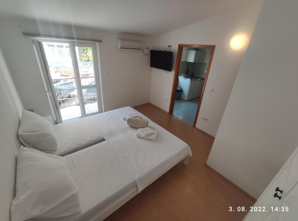 Aqua Apartments Omiš Eksteriør billede