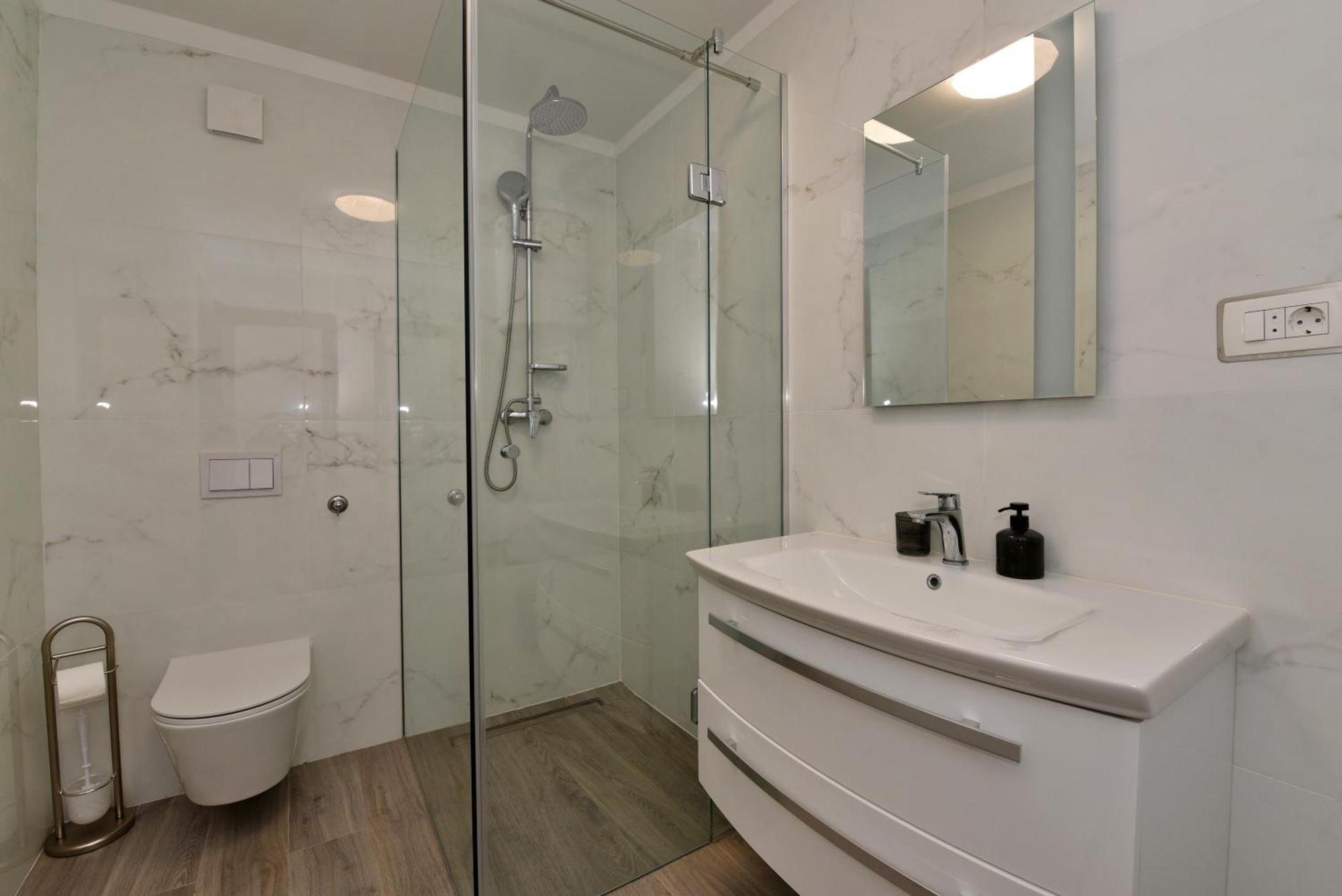 Aqua Apartments Omiš Eksteriør billede